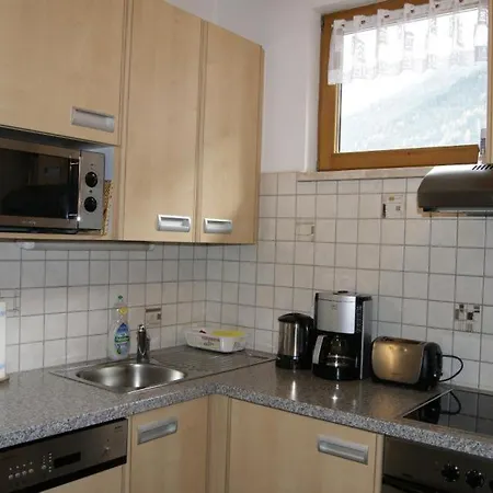Haus Bergheimat Нойштіфт-ім-Штубайталь